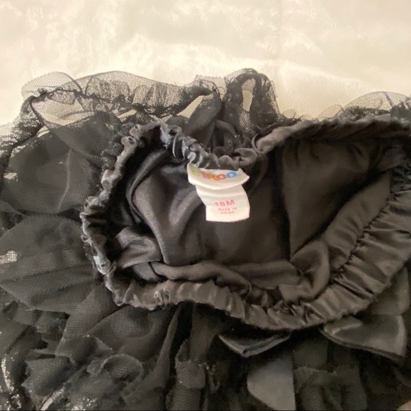 Black Skirt! - Picture 5 of 5